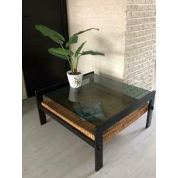 Vintage, jaren 70 salontafel met rieten mand