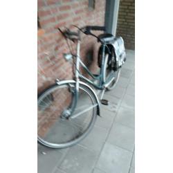 Te koop gazelle dames fiets met tas