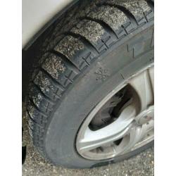 Volvo V70 2.4 140PK AUT 2000 Grijs nu Met apk nieuw