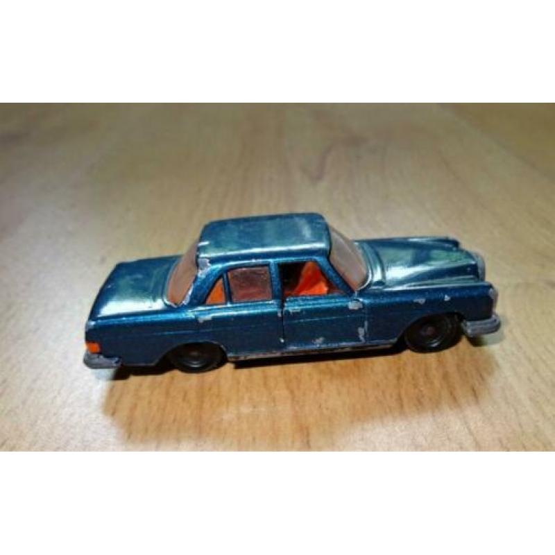 Mercedes Benz 250 SE, Siku.