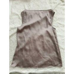 Bruine mouwloze top met kraaltjes maat S
