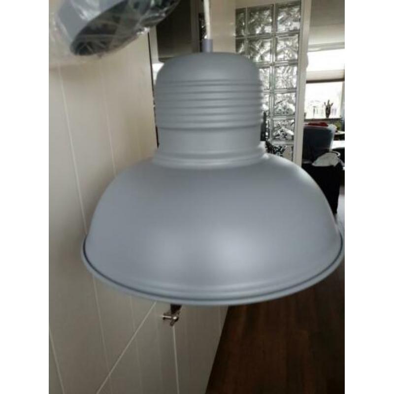 2 lampen van Helsinki