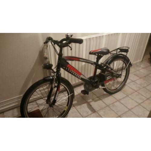 Jongens fiets
