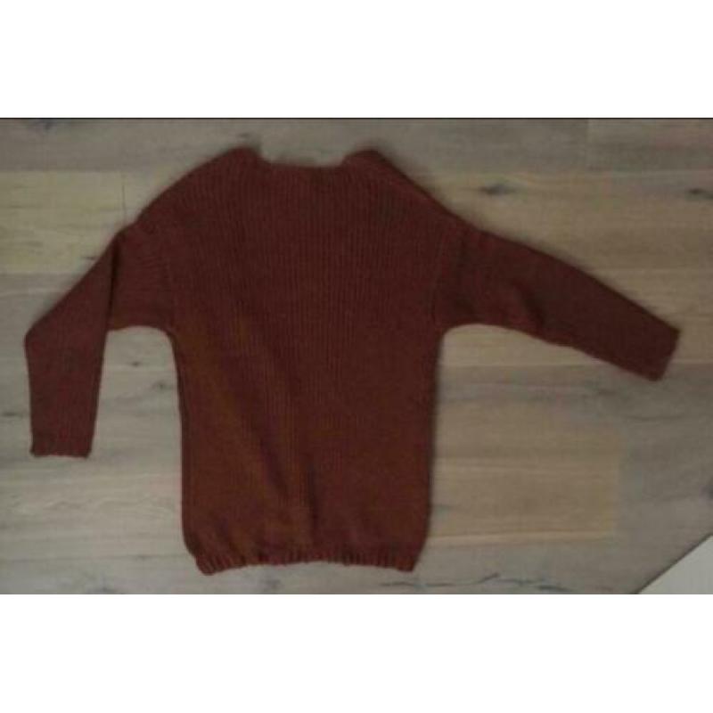 Gebreid vest kleur brique maat 42