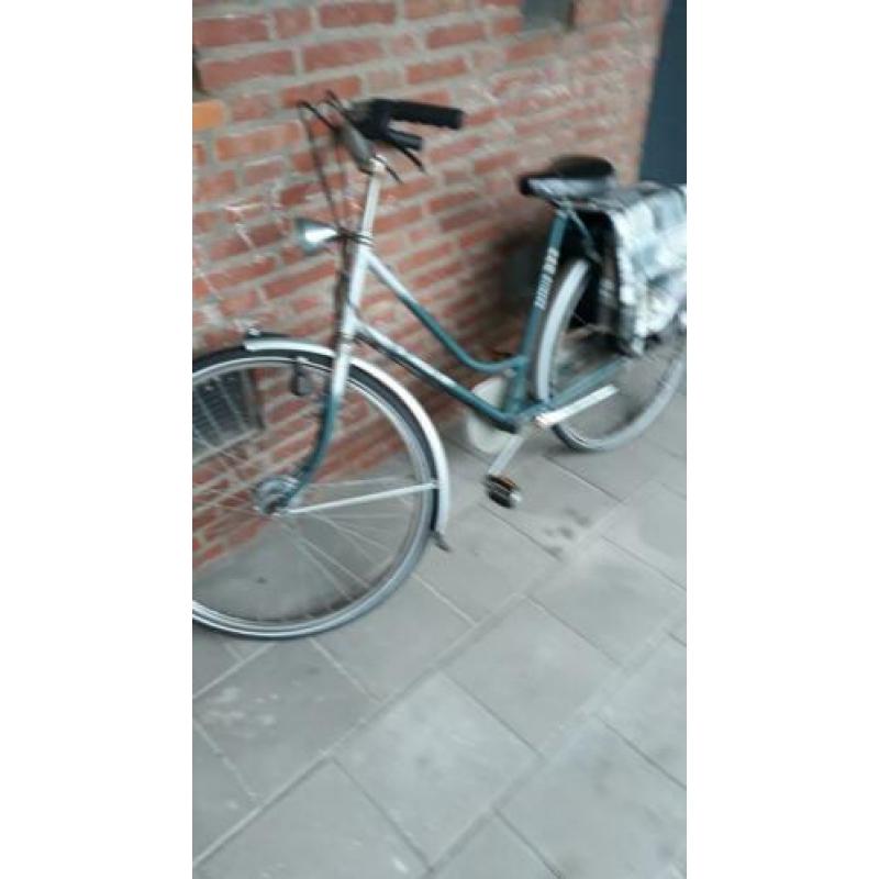Te koop gazelle dames fiets met tas