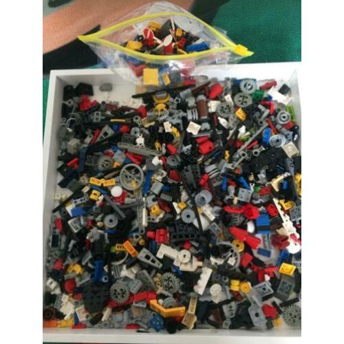 Veel Onderdeeltjes voor bouwen met Lego