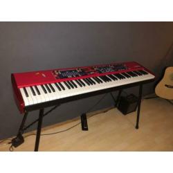 Nord Stage 88 met tas