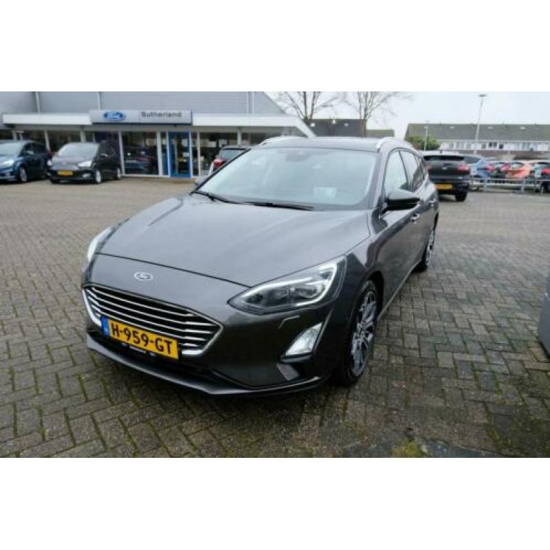 Ford Focus 1.5 EcoBoost Titanium Business wagon Automaat 150
