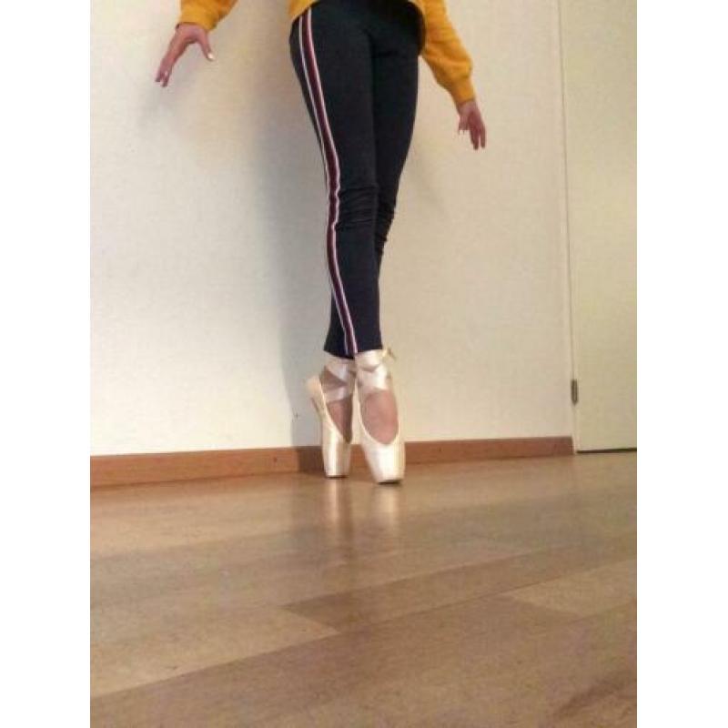 Spitzen merk Bloch (mt. 38 / 5) - Balletschoenen