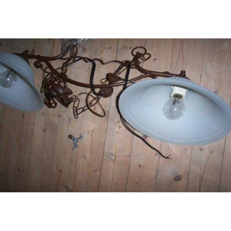 brons/bruin kleurige hanglamp voor boven eethoek