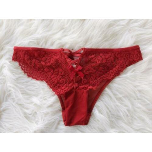 Sexy rode slip van Hunkemoller maat XS