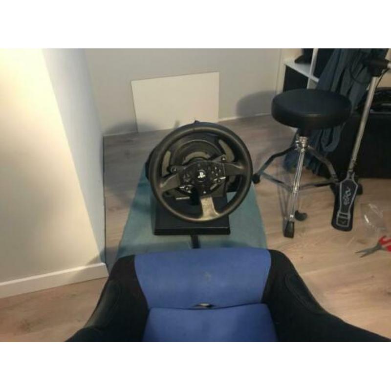 thrustmaster t300rs + T3PA Add-On Pedalen + racestoel+2games