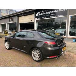Alfa Romeo GT 2.0 JTS Distinctive Leder Clima Cruise Trekhaa
