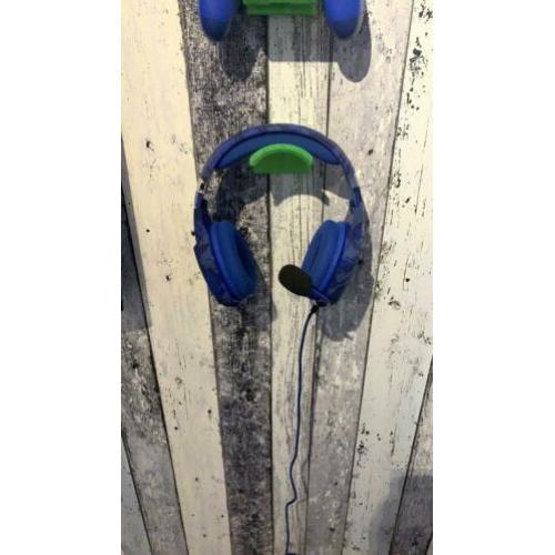 Te koop: ps4 controller/headset houder voor aan de muur