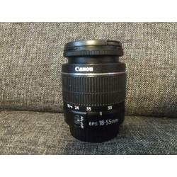 Canon EOS 1100D met 18-55 mm lens