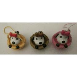 sleutelhanger hond in mand geel bruin of roze