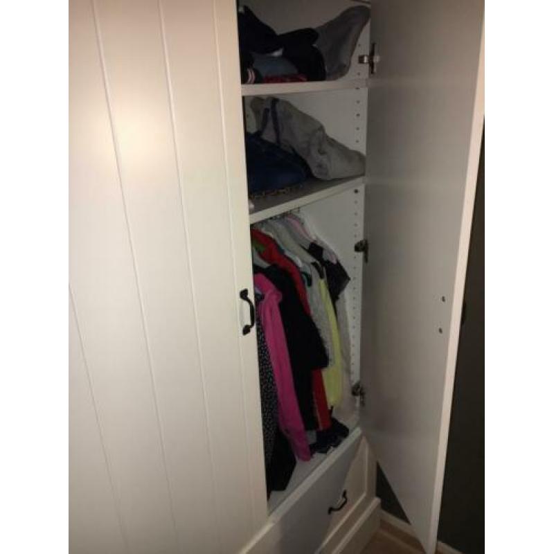 Kinderen kledingkast en commode (wit)