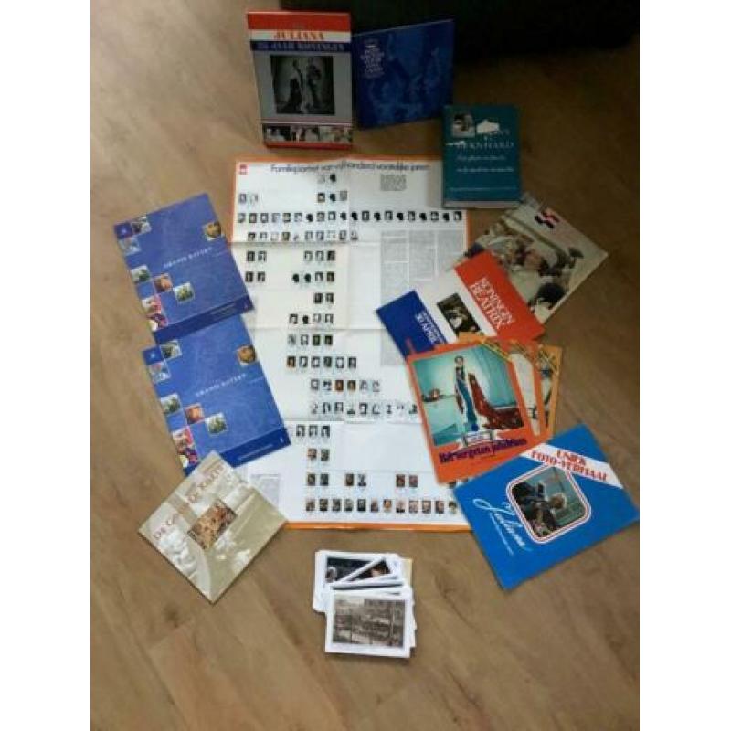 Boeken, foto kaarten etc Koningshuis (oa Juliana, Bernhard)
