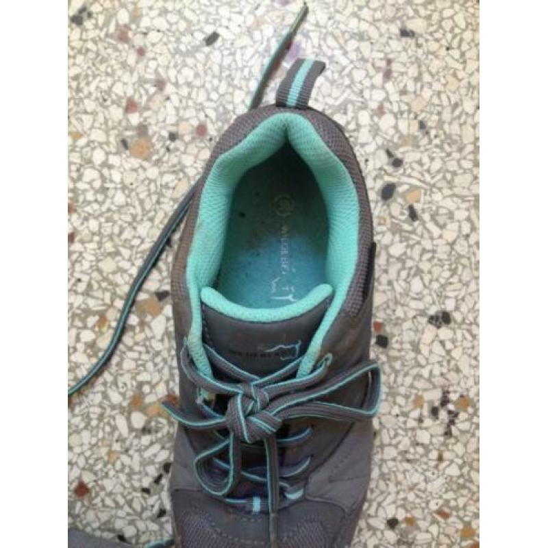 1 paar Wandelschoenen - Maat 37