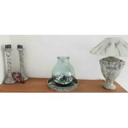 Accecoires, lamp, kandelaar en dienblad