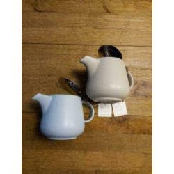 Maxwell Williams theepot 600 ml Tint (nieuw) blauw of grijs.