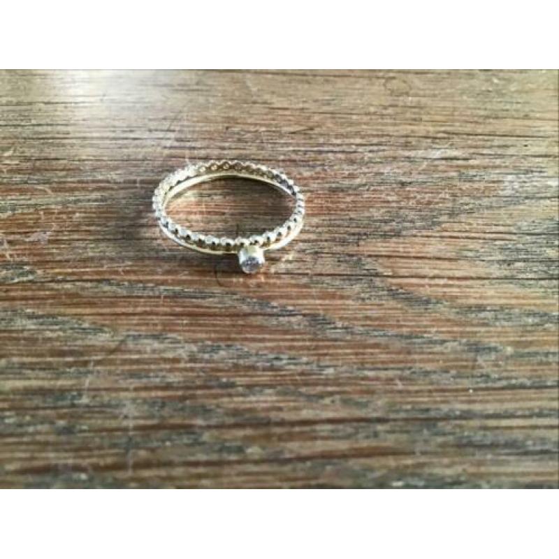 2. 14 karaats gouden rij ringen