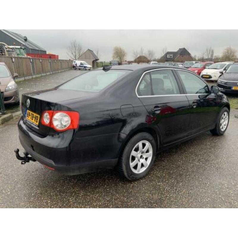Volkswagen Jetta 1.6 FSI 116PK 6-Versn Comfortline | Trekhaa