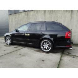 Skoda Octavia Combi 2.0 TFSI RS Navigatie, airco, LMV