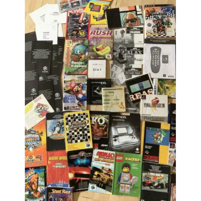 Veel boekjes handleidingen , Nintendo nes snes n64