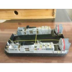 US Navy Landing Craft Air Cushion 1:144 gebouwd