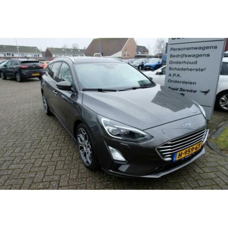 Ford Focus 1.5 EcoBoost Titanium Business wagon Automaat 150