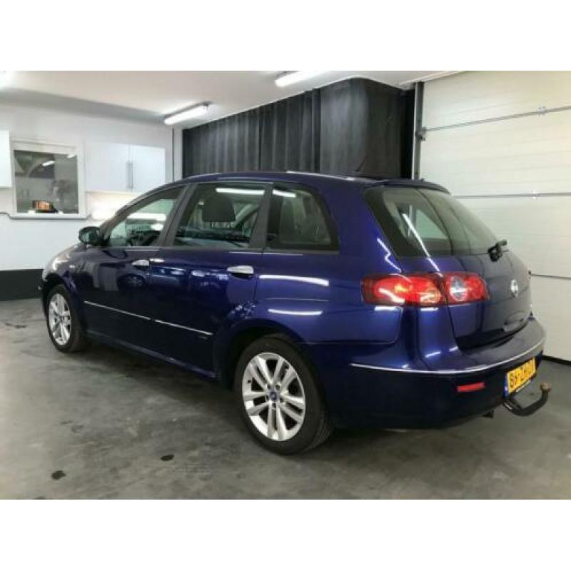Fiat Croma 1.9 JTD Dynamic AUTOMAAT incl. NWE APK/GARANTIE !