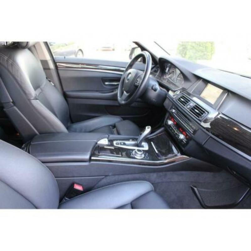 BMW 5 Serie 520i LAST MINUTE EDITION LUXURY Comf. Stoelen Co