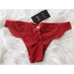 Sexy rode slip van Hunkemoller maat XS