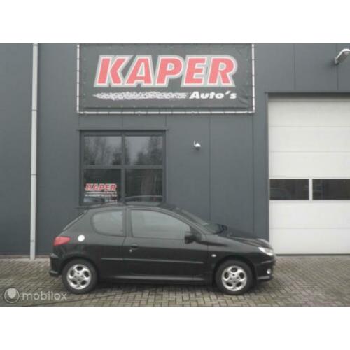 Peugeot 206 1.4 HDi One-line apk airco bj 2006