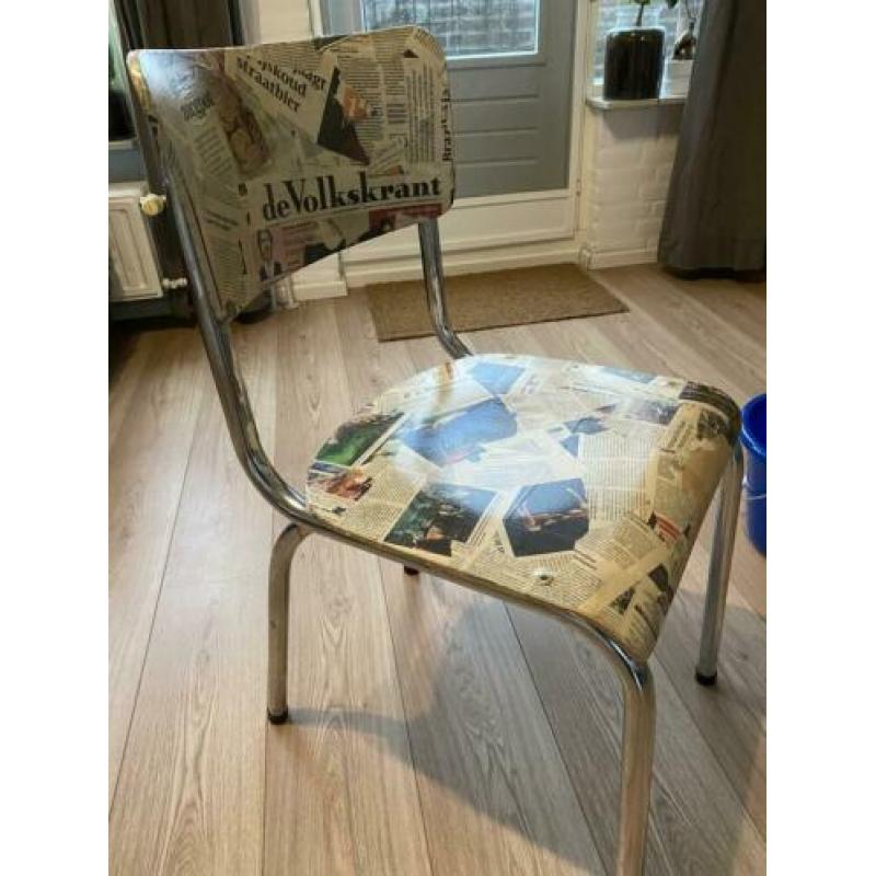Vintage stoelen, schoolstoelen 1970! 6 stuks schoolstoeltjes