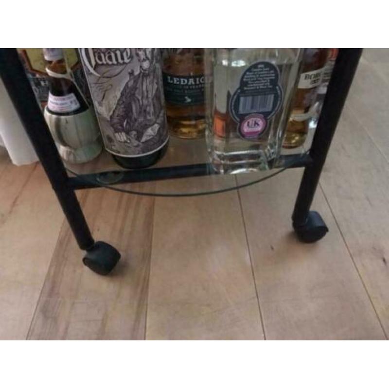Drank trolley of bijzettafel