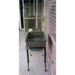 Vogelkooi op wieltjes