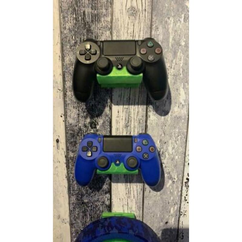 Te koop: ps4 controller/headset houder voor aan de muur