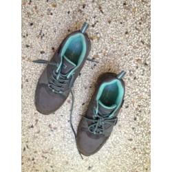 1 paar Wandelschoenen - Maat 37