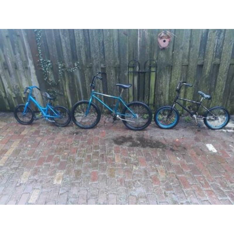 Te koop. 3x crossfiets en een step.