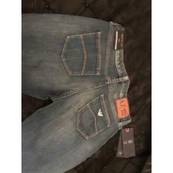 Armani jeans maat 27