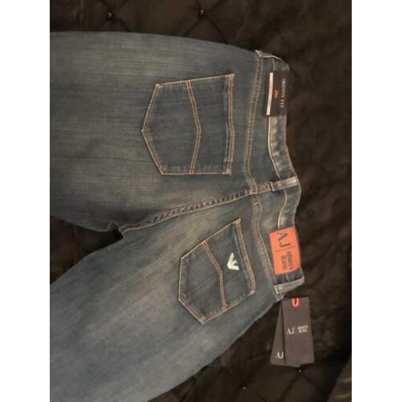 Armani jeans maat 27
