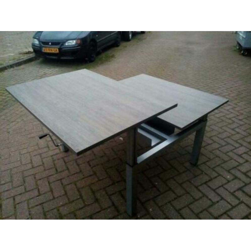 Mooie Desko duo slinger bureau, Nu voor maar 100 euro.