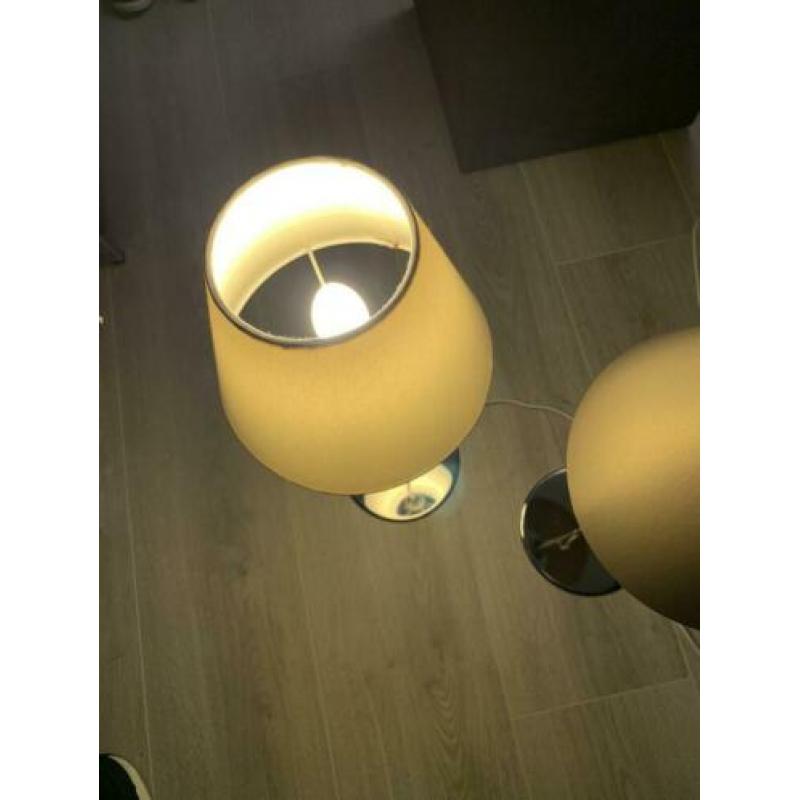 Set van 2 schemerlampen met chrome voet