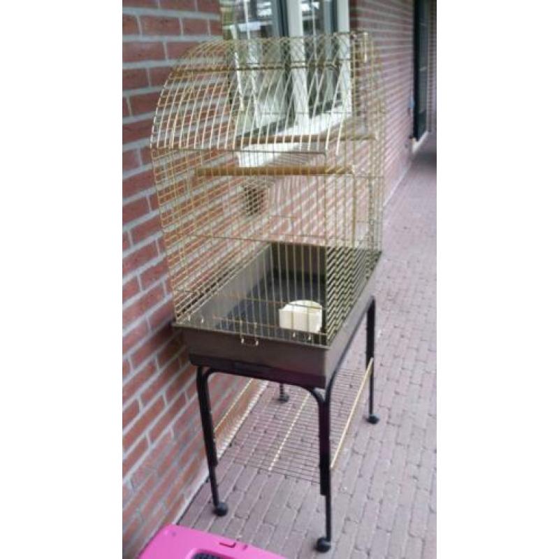 Vogelkooi op wieltjes