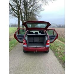 Renault Megane Scenic 1.6 16V Expr 2001 Rood
