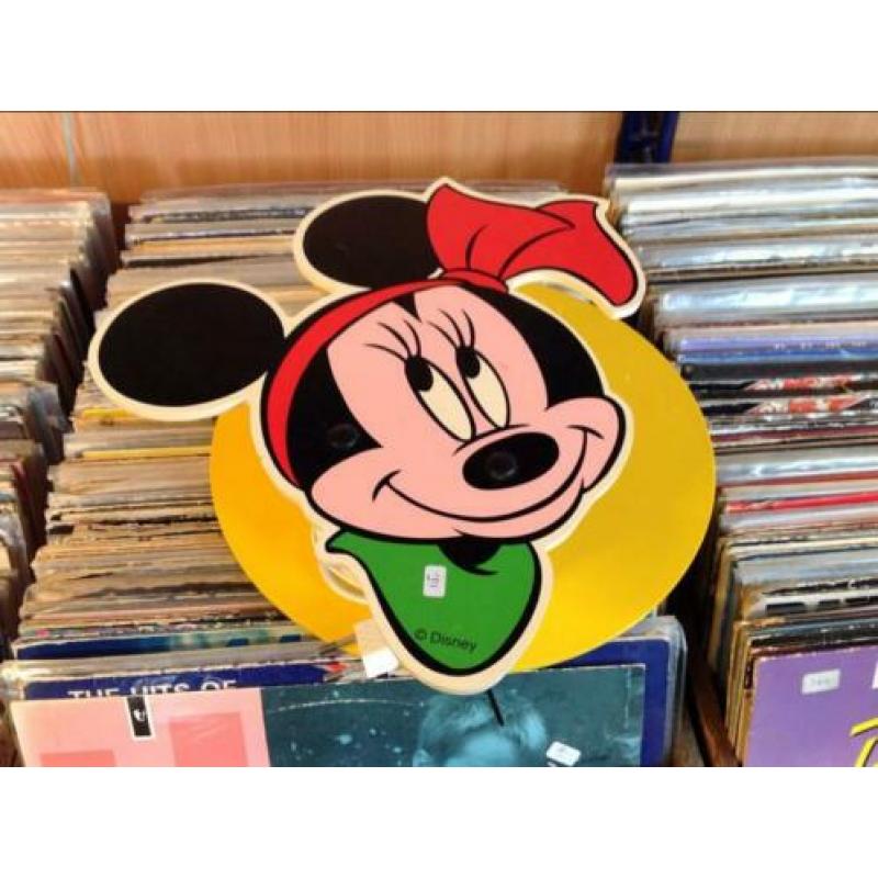 2x Minnie Mouse