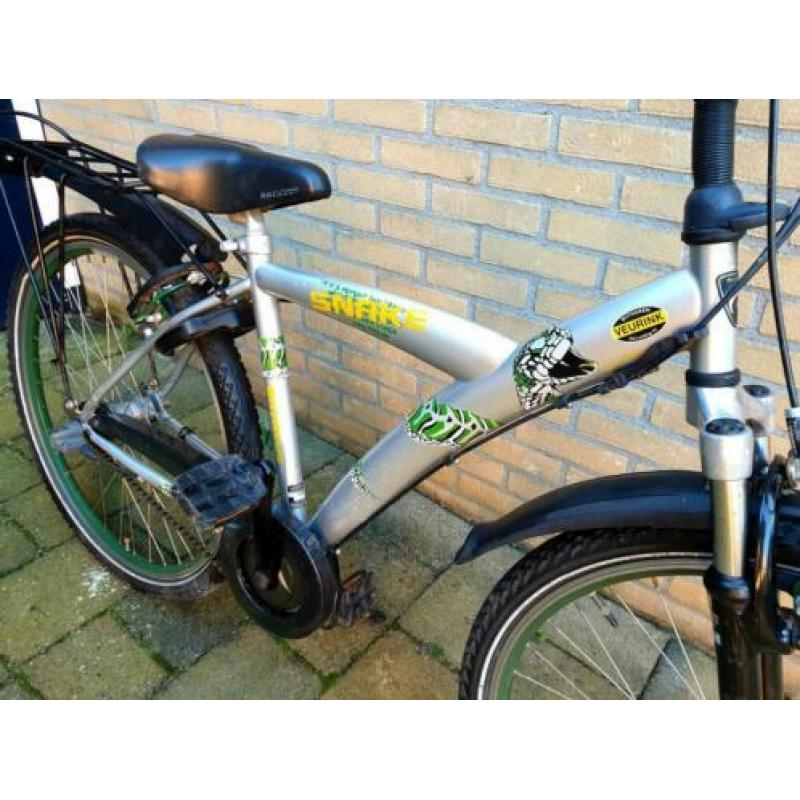 2 x Batavus Snake 26 inch 3 speed jongensfiets nagezien