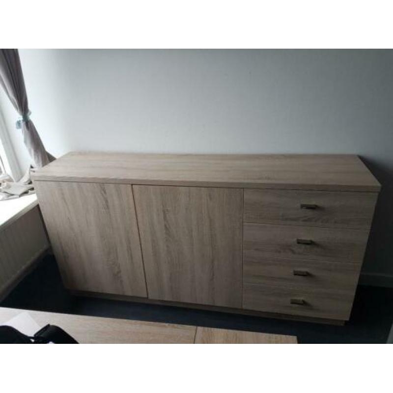 Dressoir / cabinet 50€